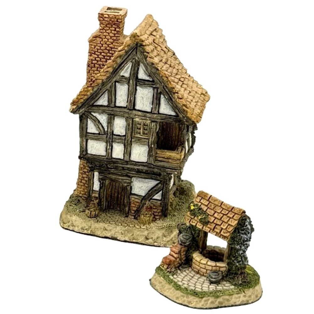David Winter Miniature British Cottage Spinners Wishing Well Village House VTG